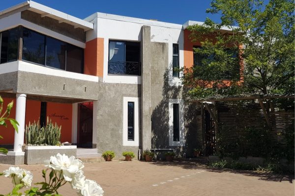 01 Absolute Castillo street view summer